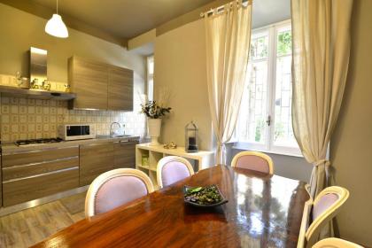 Alexia Home - image 23