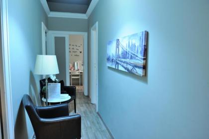 Alexia Home - image 30