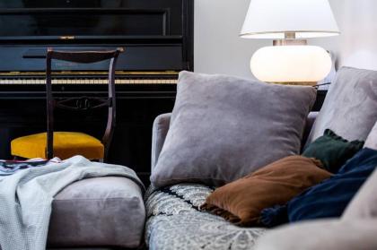 Super Big history Luxury At Colosseum - image 8