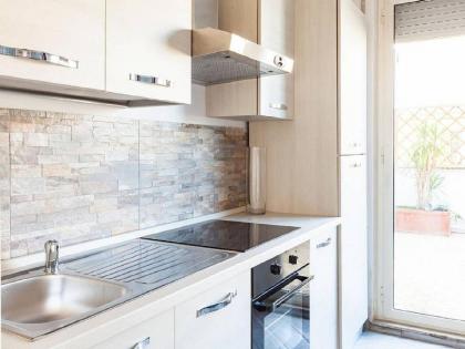 Rome Apartment with terrace Autonomous - image 15