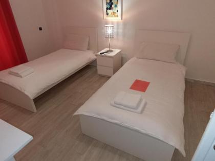 MC Guest House - image 27