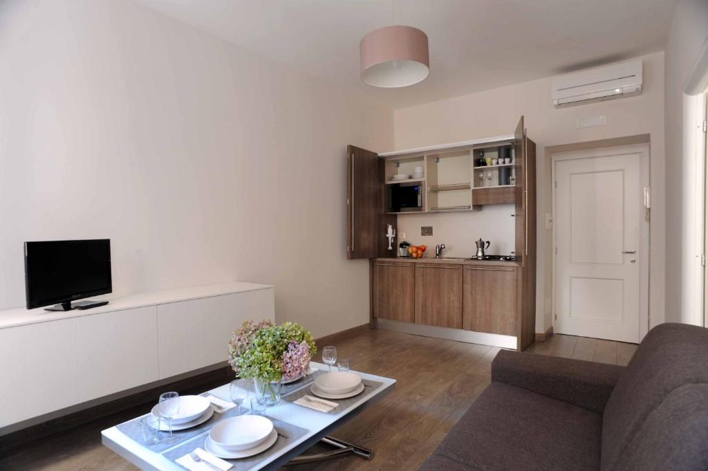 Banchi Vecchi Stay Rooms - image 7