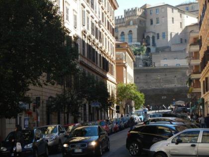 Vatican Apartment - image 12