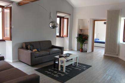 iRooms Central Station - image 12