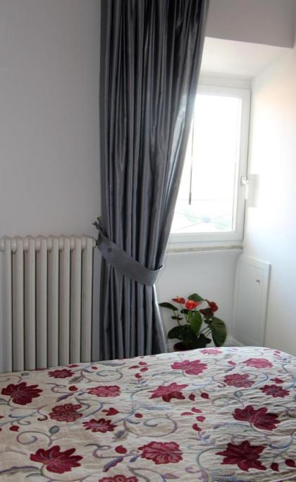 La Rosa del Vaticano Luxury Apartment - image 27