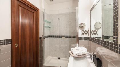 Pellegrino Luxury Apartment - image 26