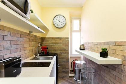 Domus Regina Colosseo - image 4