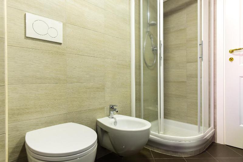 Domus Regina Colosseo - image 6