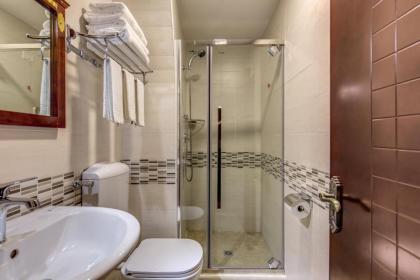affitta camera New albatros Request checkin Portafortuna Guesth House same Building - image 2