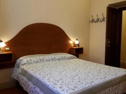 Hotel 4 Coronati - image 21