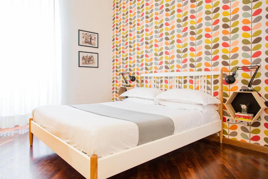 TrastevereHome- Garibaldi Apartment World Around Corner - image 3