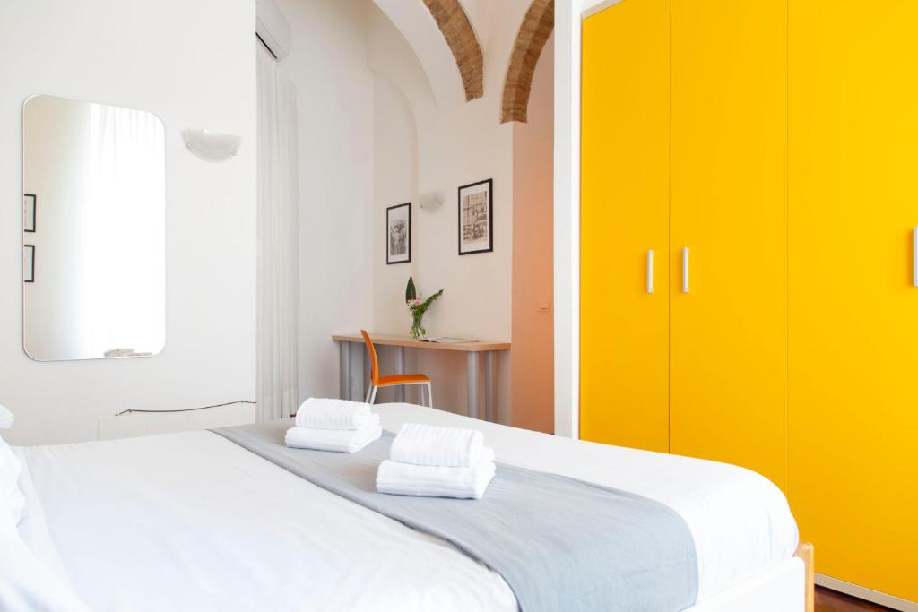 TrastevereHome- Garibaldi Apartment World Around Corner - image 5