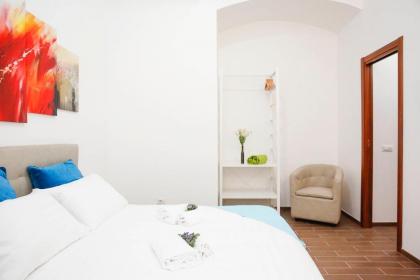 Castel Sant Angelo's Harmonious Apartment - image 23