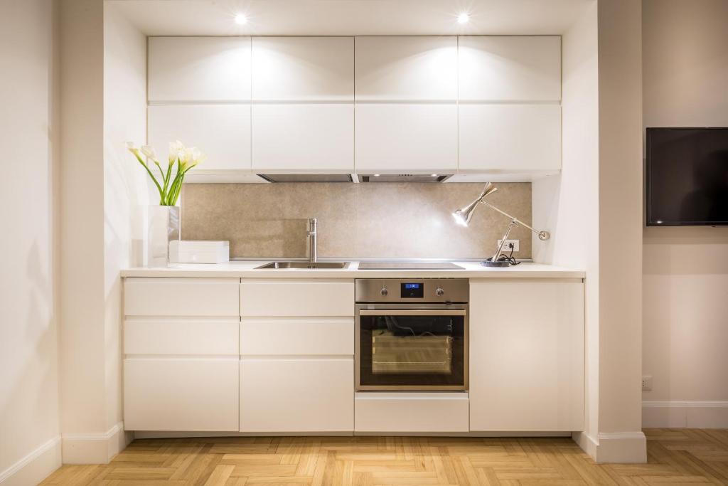 Old Town Apartments Rome - image 3