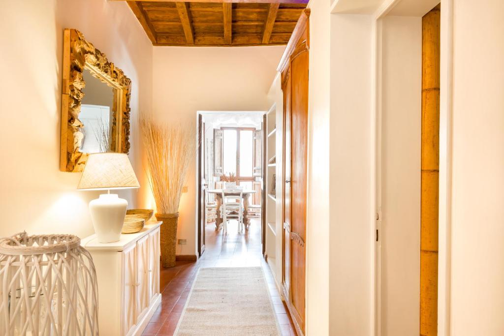 BBHOMEROME - Campo dei Fiori Deluxe with View - image 3