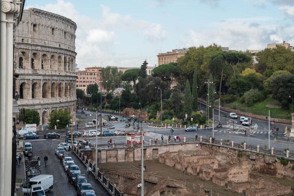 Casa Isabella al Colosseo - FromHometoRome - main image