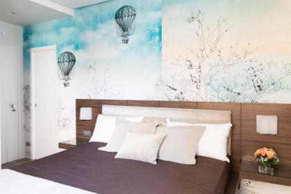 Rhome Suites - image 16
