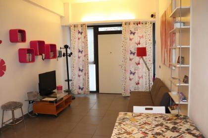 New Artistic flat