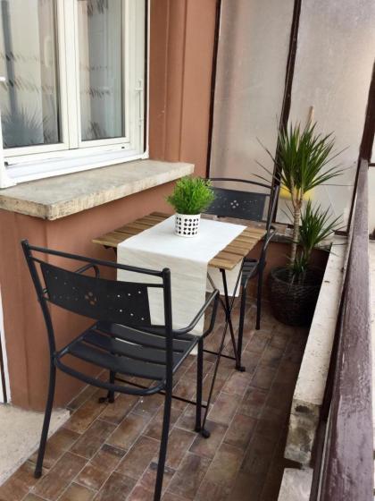 Vatican Suite 383 - image 25