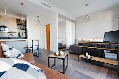 DELIZIOSO Monolocale con TERRAZZO - image 21