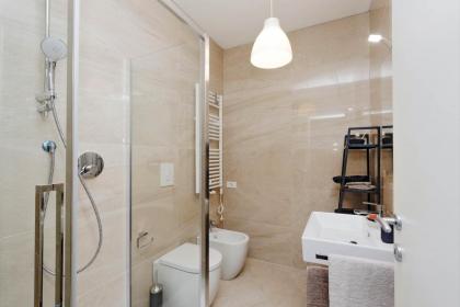 DELIZIOSO Monolocale con TERRAZZO - image 29