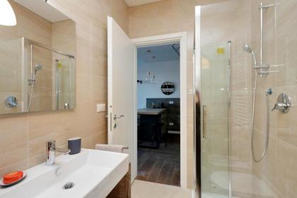 DELIZIOSO Monolocale con TERRAZZO - image 30