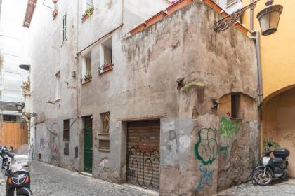 Campo De' Fiori Central Flat - image 26