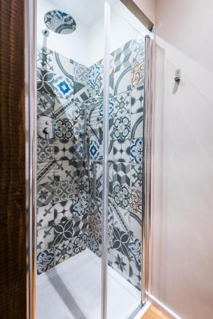 Giselda Home - image 14