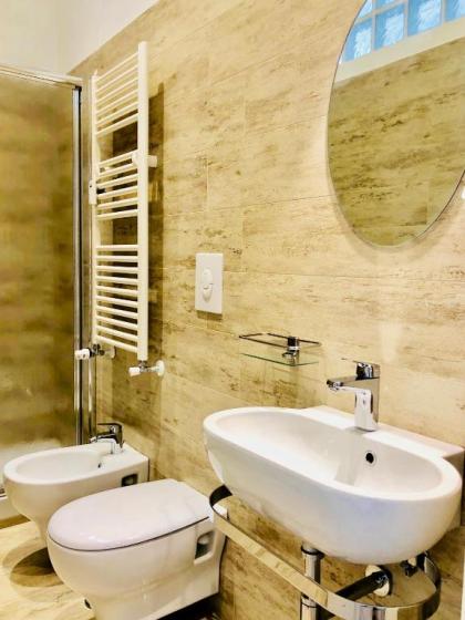 Audrey's Roman Holidays - Rome Suites & Rooms - image 13