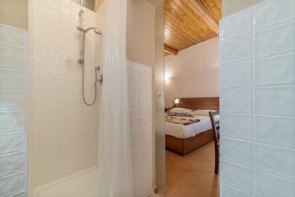 Villa Borghese Roomy Flat - image 23