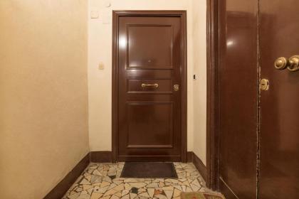 Villa Borghese Roomy Flat - image 30