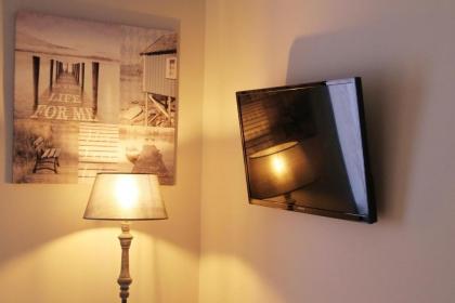 St Peter Suites Boutique Music Guesthouse - image 13