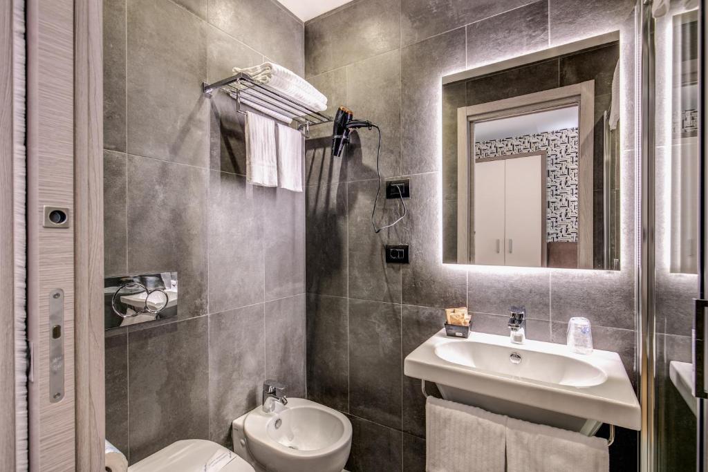 Colosseo Prestige Rooms - image 5
