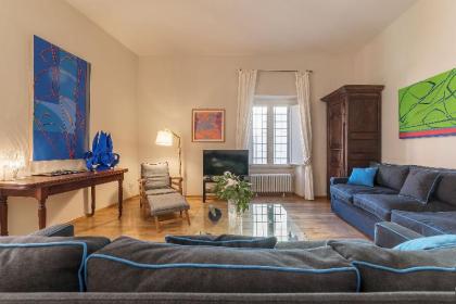 Monti Stunning Apartment with Terrace - image 19