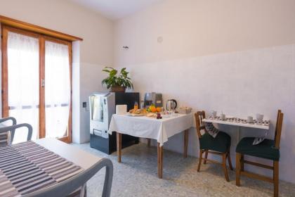 Travelershome Morena B&B - image 8