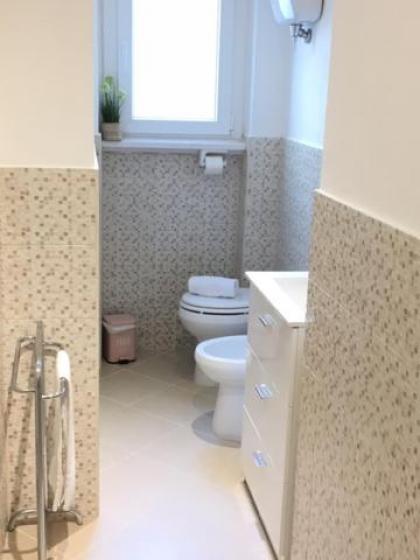 RELAX INN VATICAN - image 10