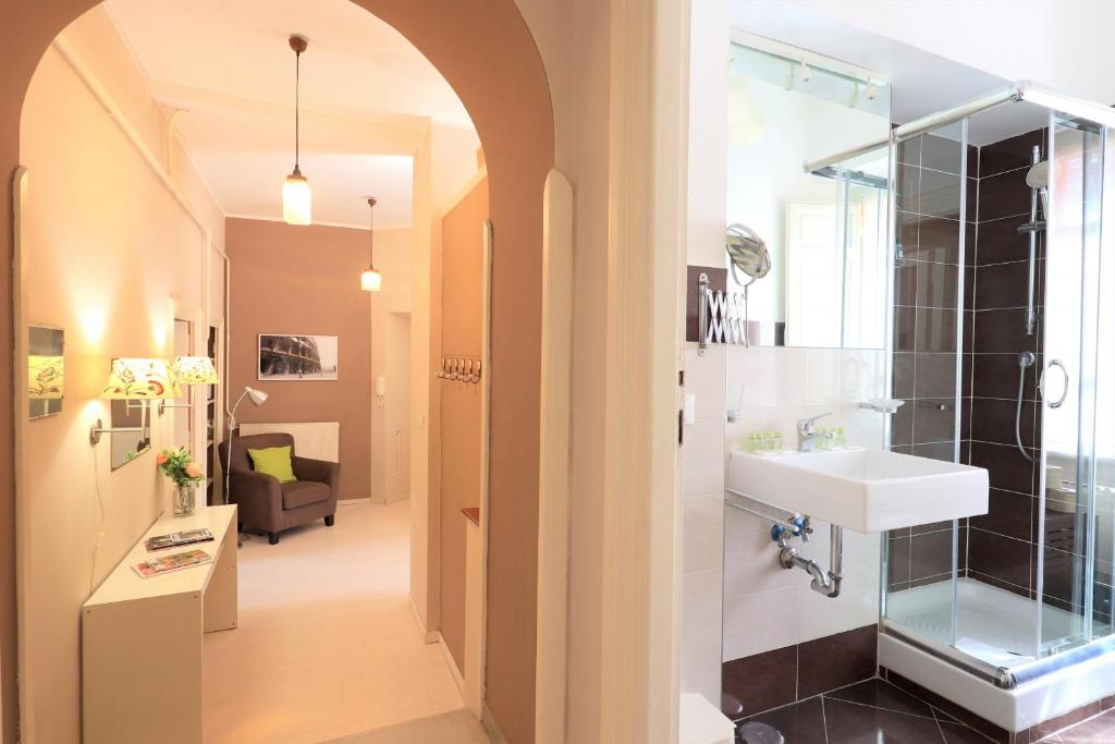 Pamphili Park Romantic Retreat - main image