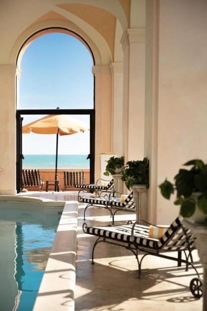 La Posta Vecchia Hotel - image 18