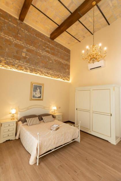 Kings Home In Rome - image 28