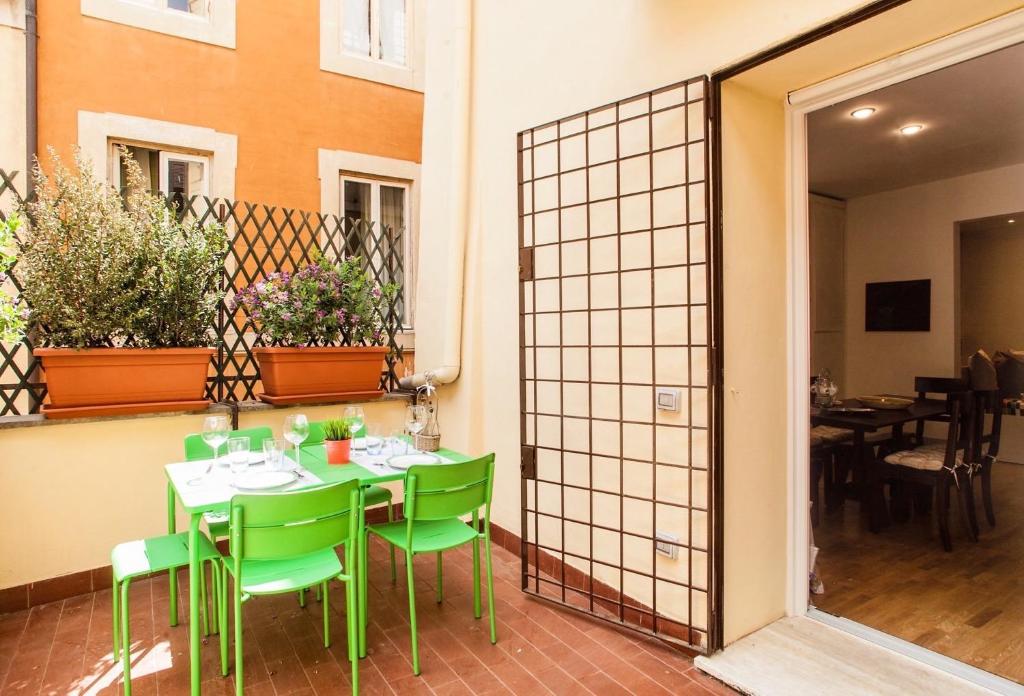 Apartment with terrace near Piazza Navona - FromHometoRome - image 3