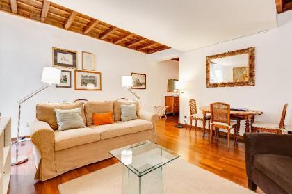 Updated Historical Apartment near Spanish Steps - image 14