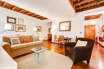 Updated Historical Apartment near Spanish Steps - image 18