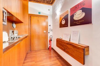 Updated Historical Apartment near Spanish Steps - image 20