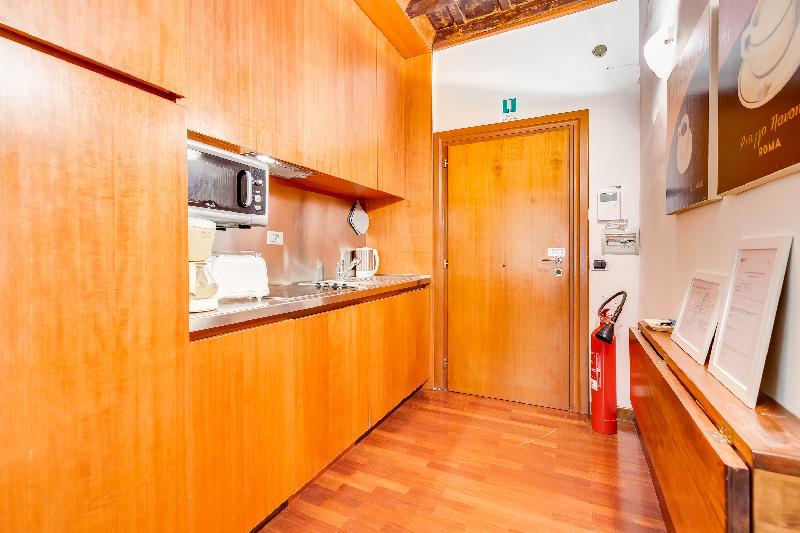 Updated Historical Apartment near Spanish Steps - image 7