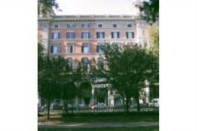 Hotel Napoleon - main image