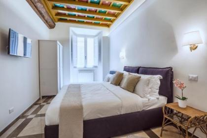 iFlat Trevi's Stylish Paradise - image 8