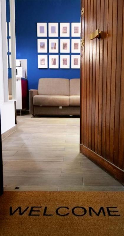 Deco's Place Roma Cloe - image 10