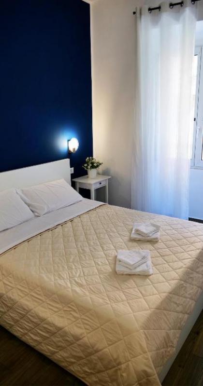 Deco's Place Roma Cloe - image 9