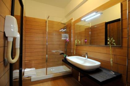 Hotel Euro House Suites - image 23