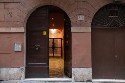 Unforgettable Split Level Jacuzzi Suite Navona - Top Collection - image 25